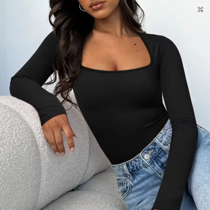 Longsleeve Bodysuit Shapewear - Black kombiniert mit Jeans Vorderansicht Close-Up