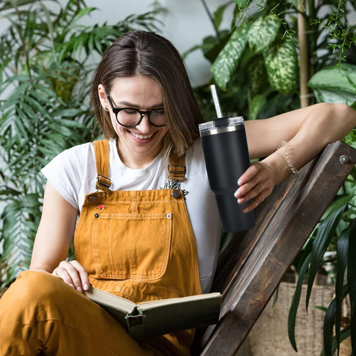 Thermoflasche - Edelstahl - praktisch für unterwegs mit Strohhalm und handlicher Henkel